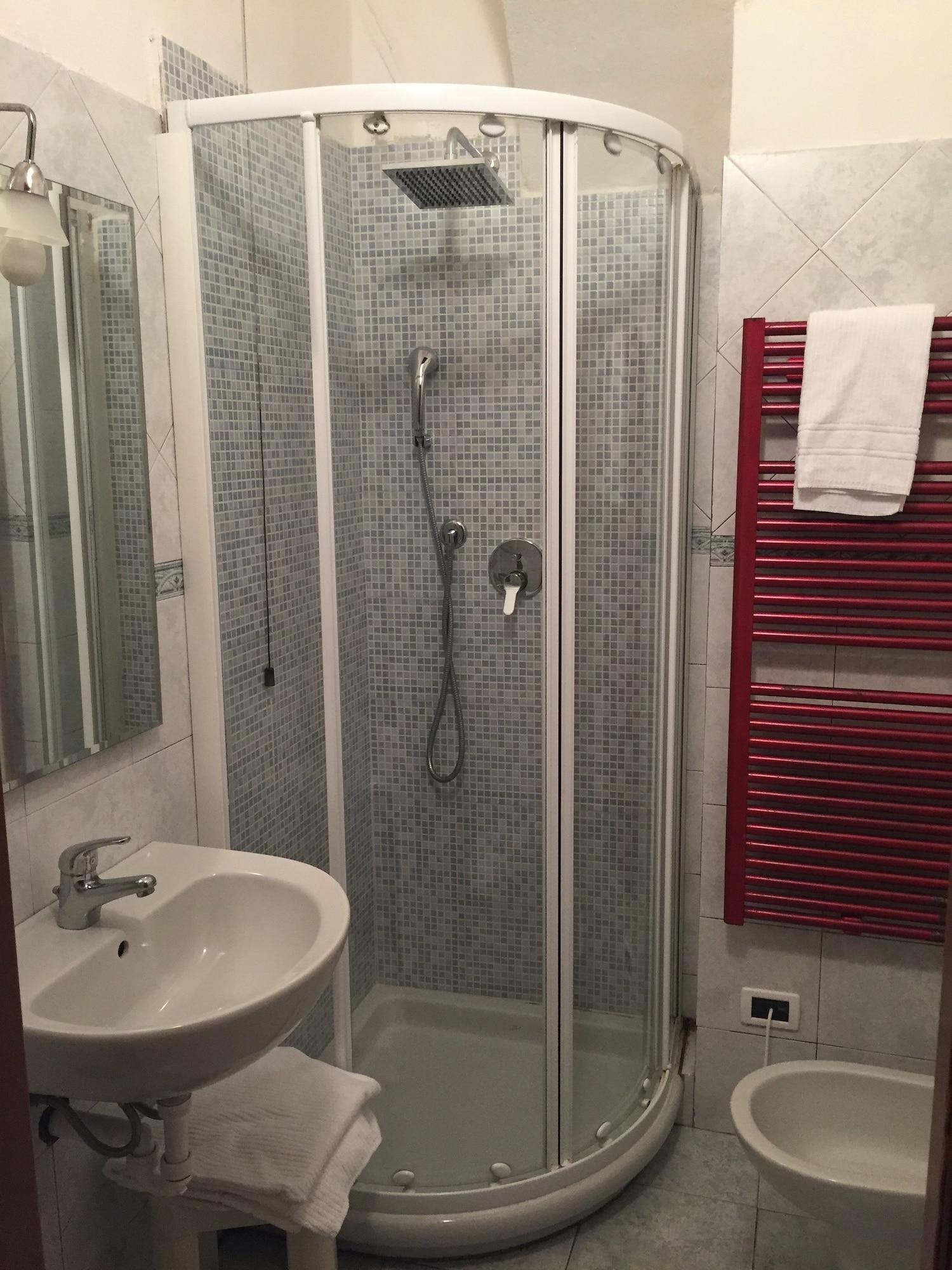 Accini Hotel 3*