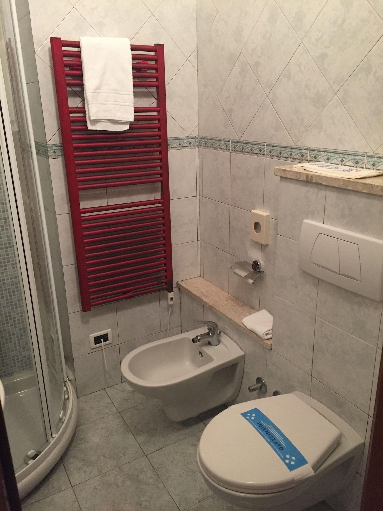 Accini 3*