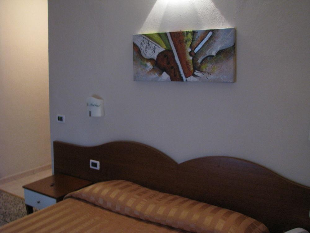 Accini 3*